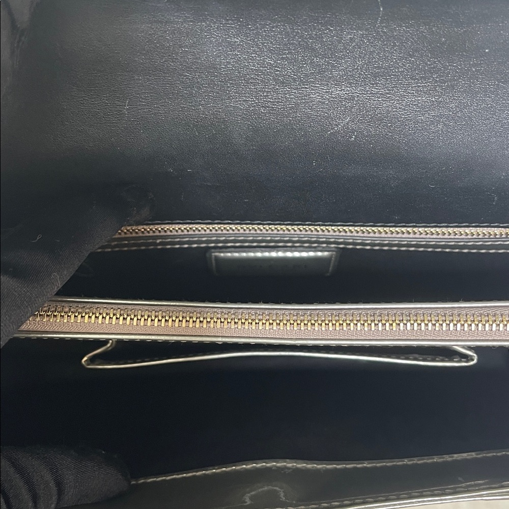 Bulgari Silver Patent Leather Serpenti Shoulder/Crossbody Perfectly Imperfect - Picture 12 of 16